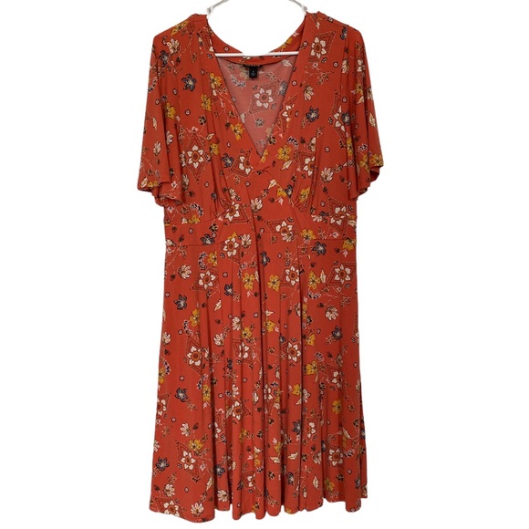 Orange floral size 1 dress from Torrid - Picture 2 of 2
